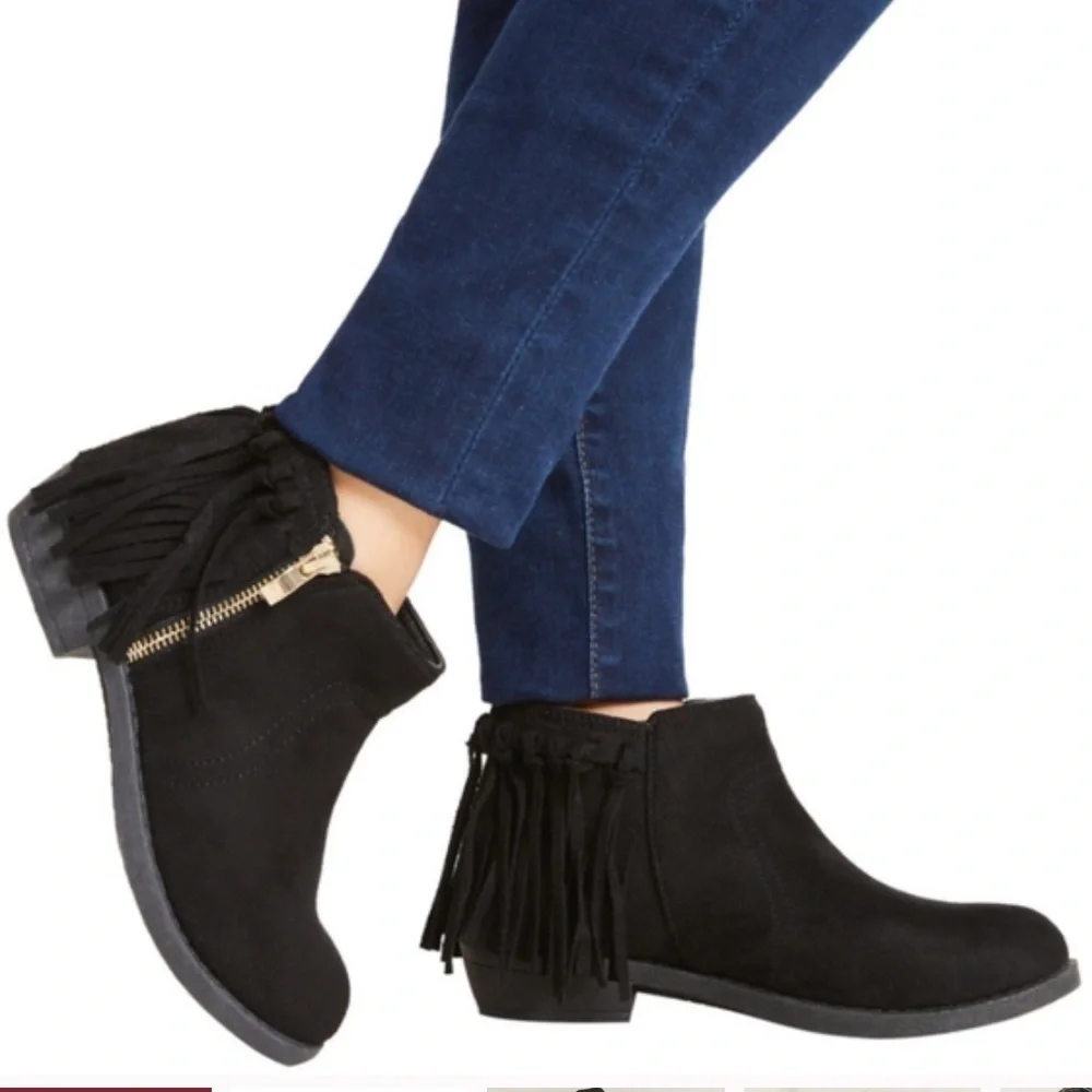 JustFab Kids Fringe Back Bootie